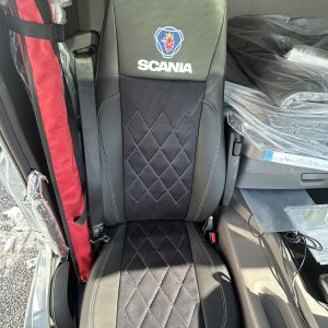 Pokrowiec na siedzenie SCANIA R/G/P – alcantara perforowana – Dwa siedzenia pneumatyczne