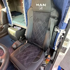 Pokrowce na siedzenia do MAN TGX – Alcantara perforowana (przed 2021)