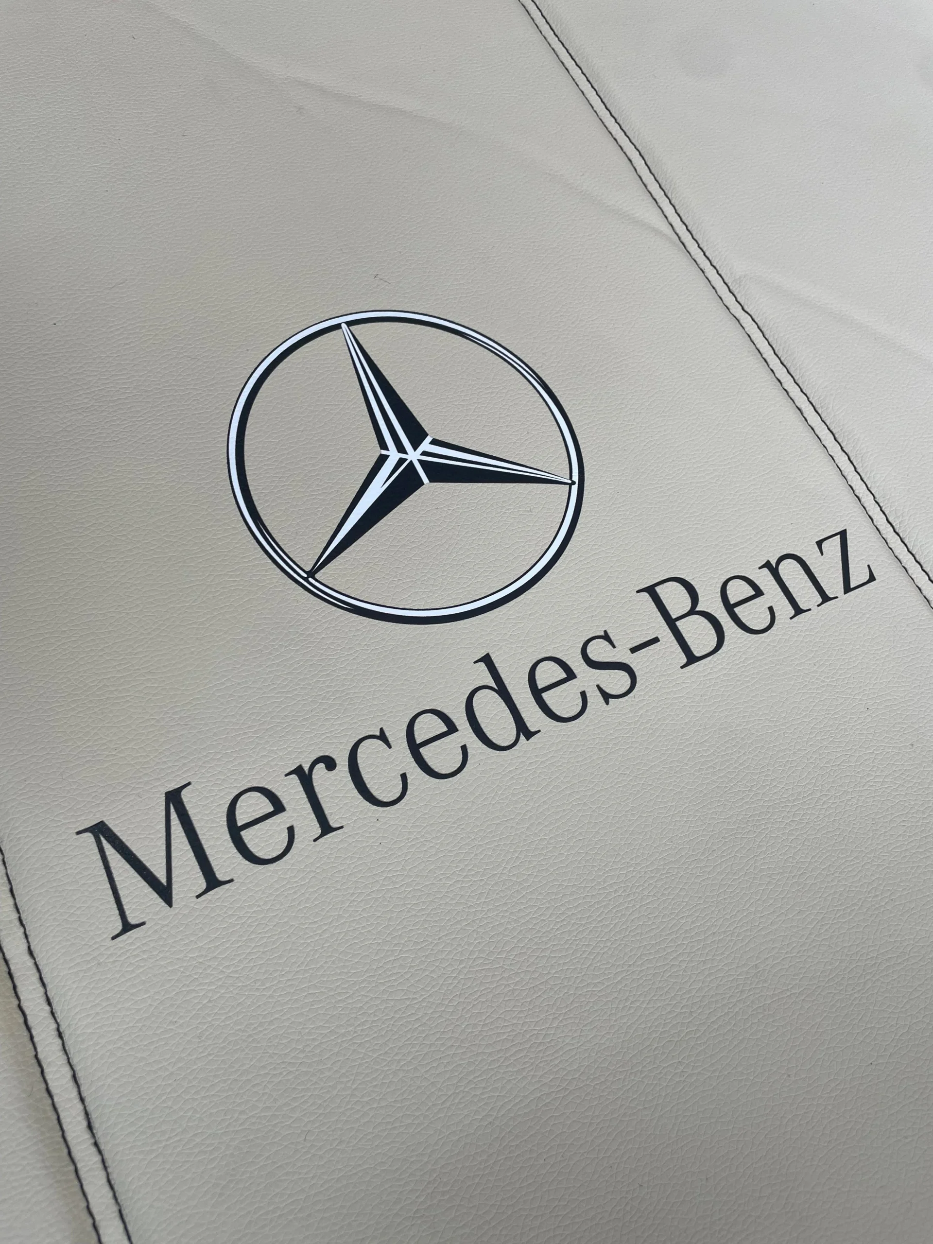 Dywaniki skórzane do Mercedes Actros MP4/MP5 Automatic - gładka beżowa skóra - obrazek 2