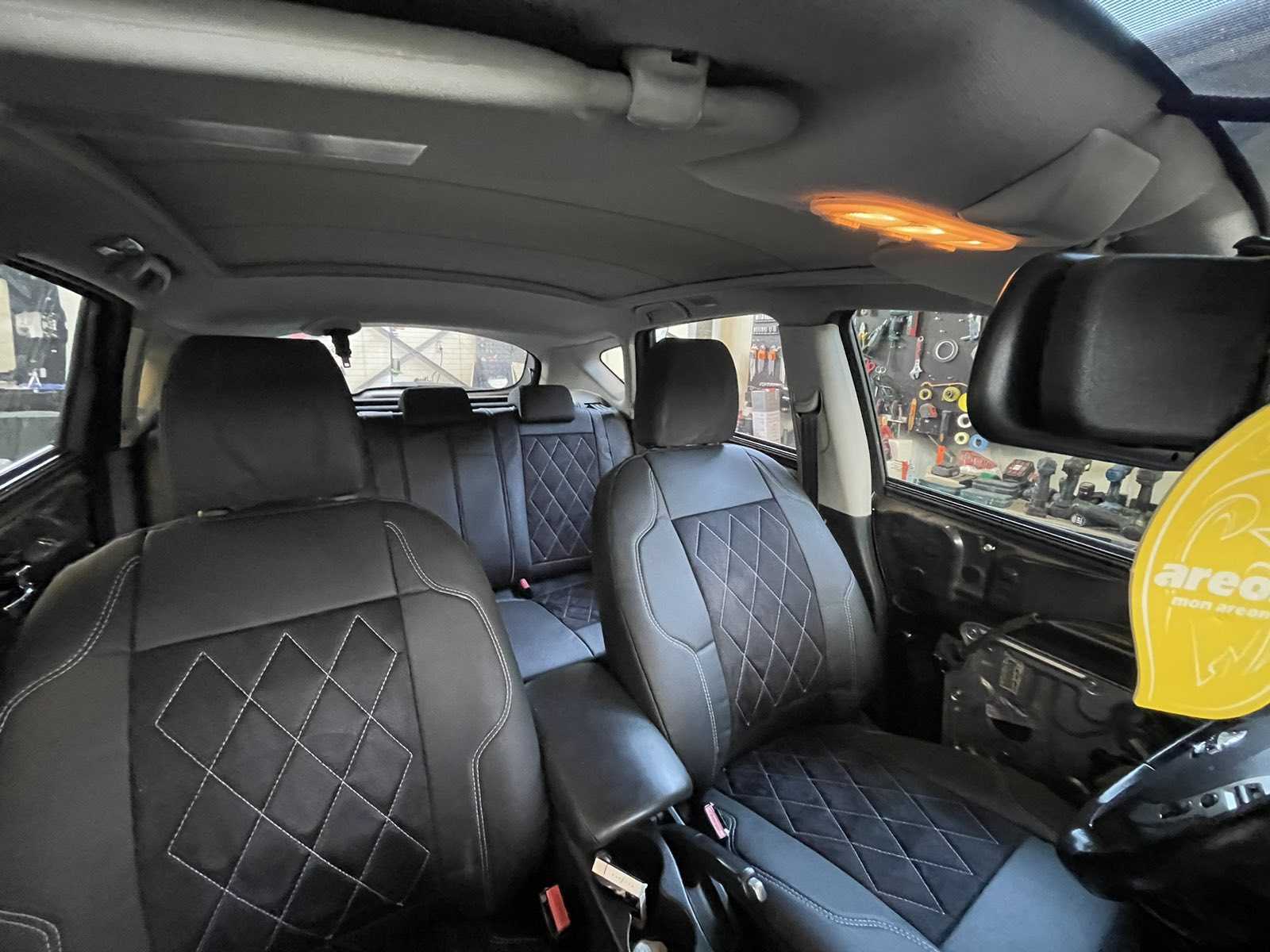 Huse scaune NISSAN Qashqai - alcantara perforata si piele ecologica - obrazek 4