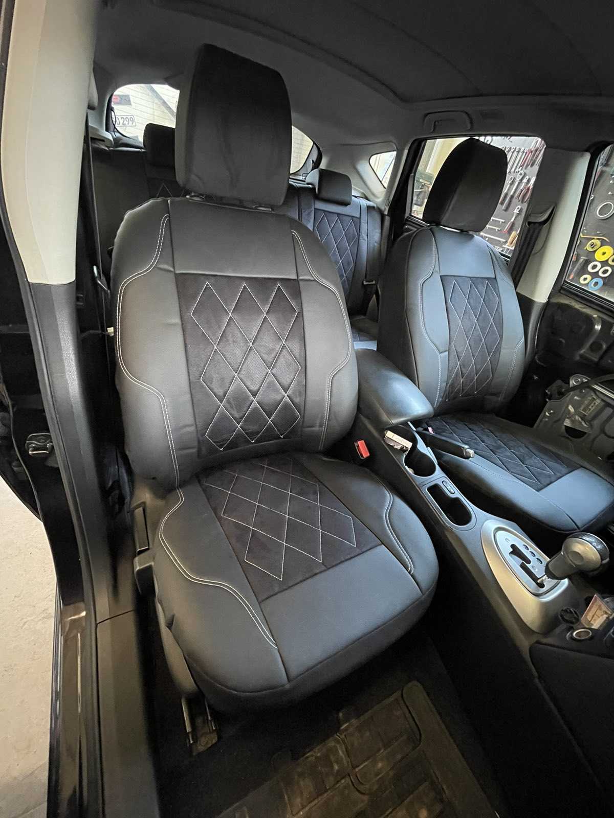 Huse scaune NISSAN Qashqai - alcantara perforata si piele ecologica