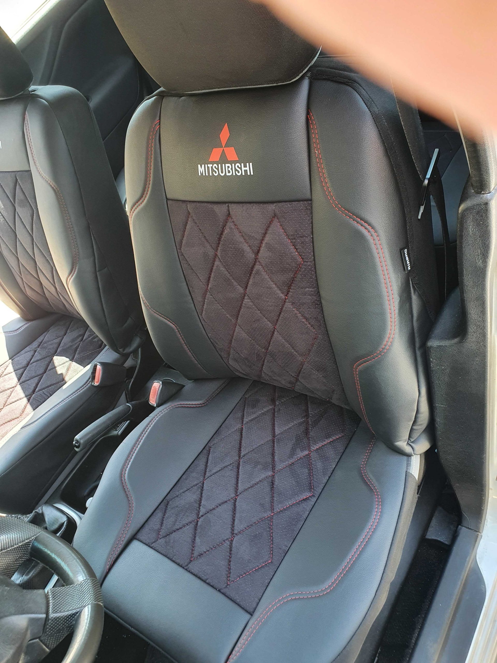 Huse scaune Mitsubishi Spacestar - alcantara perforata si piele ecologica - obrazek 2