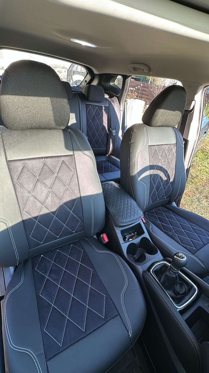 Huse scaune NISSAN Qashqai - alcantara perforata si piele ecologica - obrazek 6