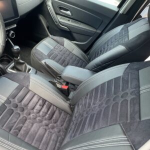 Huse scaune Dacia Duster – alcantara imprimata si piele ecologica