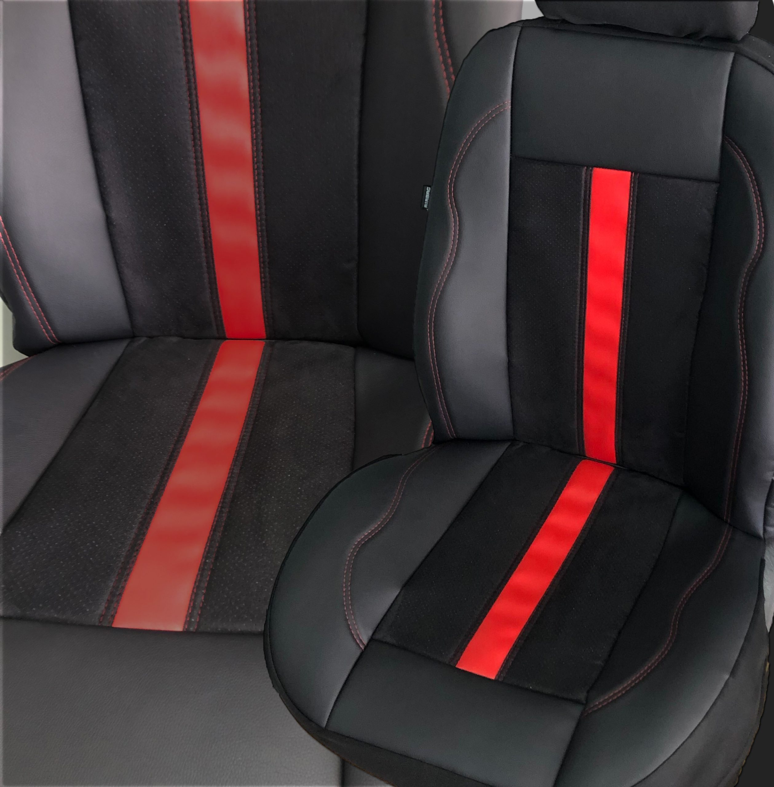 Huse scaune LUXURY perforat alcantara și piele ecologică – linie roșie - obrazek 6